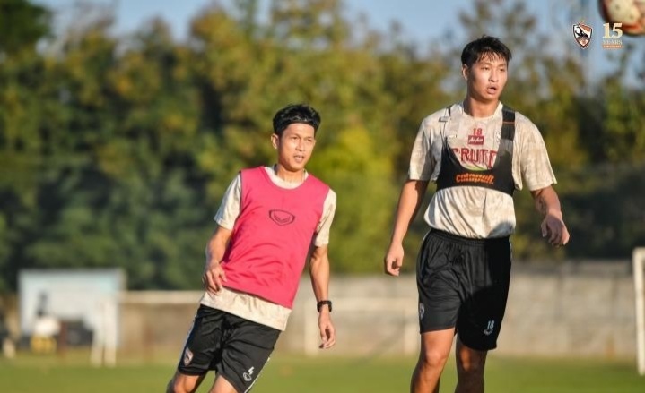 虽然足协最, 东泰山球迷 虽然足协最, 东泰山球迷